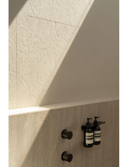 CHALK TRAVERTINE HYBRID