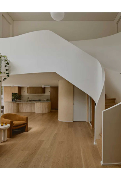 SUPERWHITE TRAVERTINE FLUTES