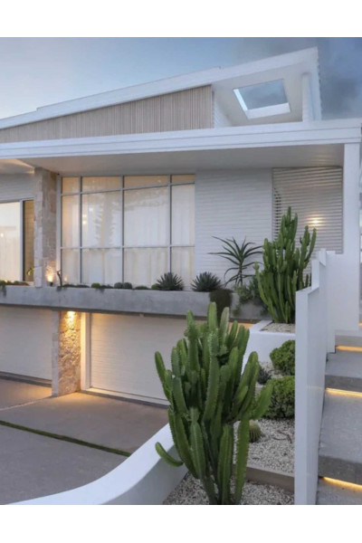 CASPER STONE – FREEFORM