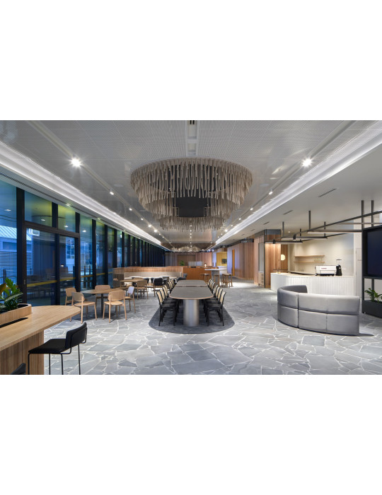 BLUESTONE CRAZY PAVING