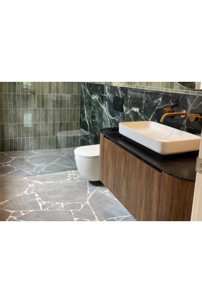 BLUESTONE CRAZY PAVING