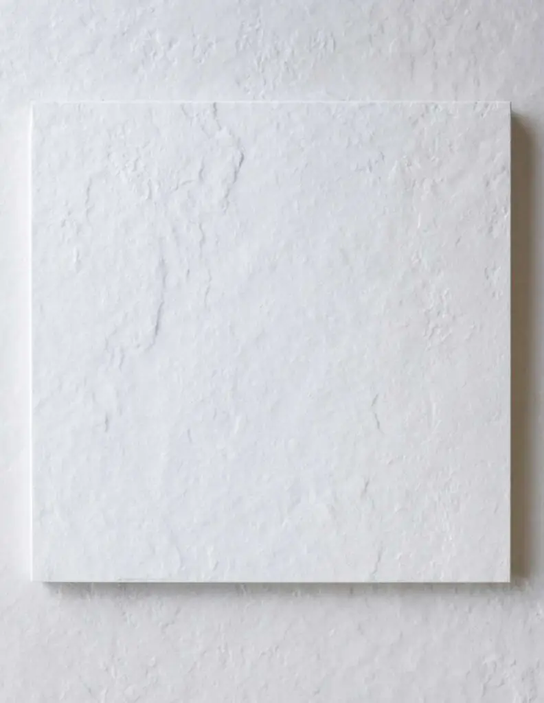 GHOST TILE