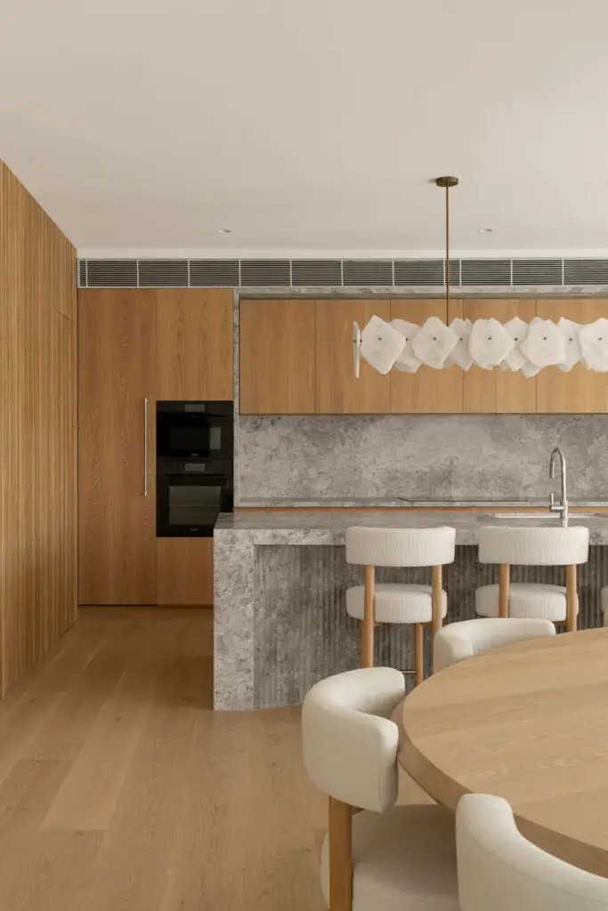 TUNDRA LIMESTONE FLUTES